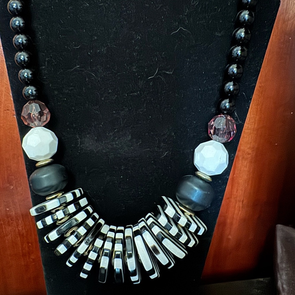 Elegant Black and White Beaded Necklace. Unique piece.